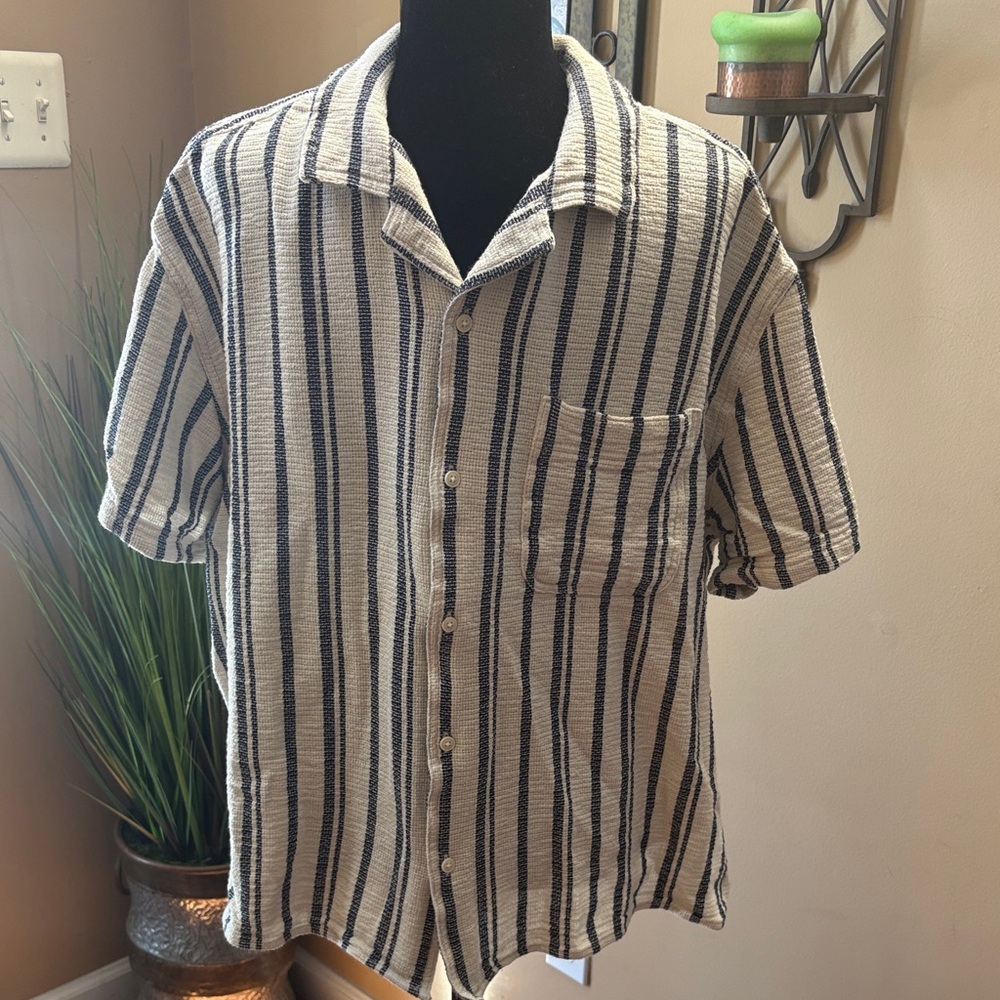 American Eagle Outfitters Navy and White Striped Shirt